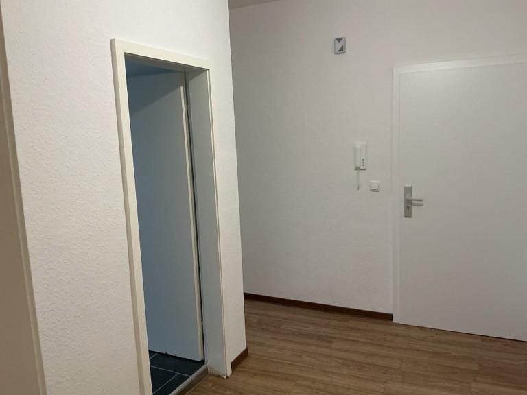Erdgeschoßwohnung Ludwigshafen am Rhein Ludwigshafen-Hemshof - 2 Zimmer, 66 m&sup2;, 645&euro; | Angebot:26235204