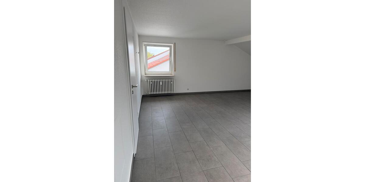 Dachgeschoßwohnung Ketsch - 2 Zimmer, 66 m&sup2;, 850&euro; | Angebot:26271049