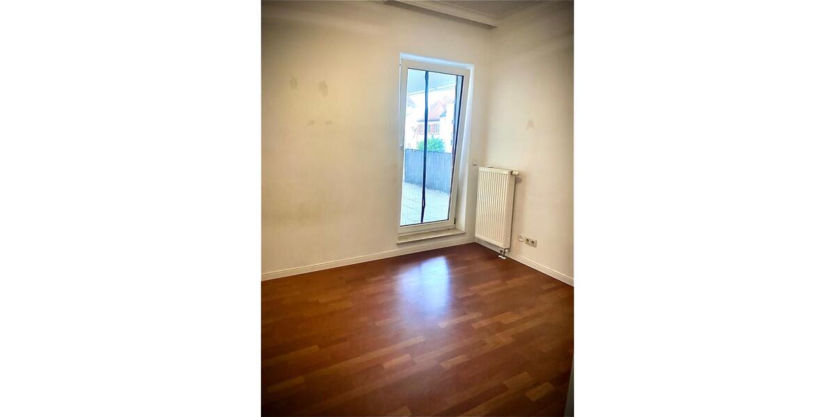Etagenwohnung Ludwigshafen am Rhein Rheingönheim - 3 Zimmer, 100 m&sup2;, 1.400&euro; | Angebot:26694522