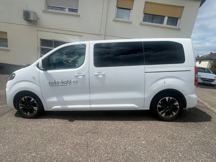 Zafira Life
