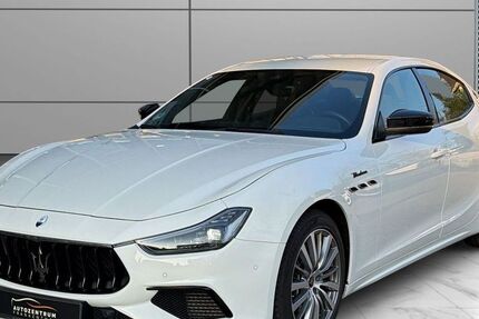 Maserati Ghibli 29.890 km 49.950 &euro; Frankenthal 67227
