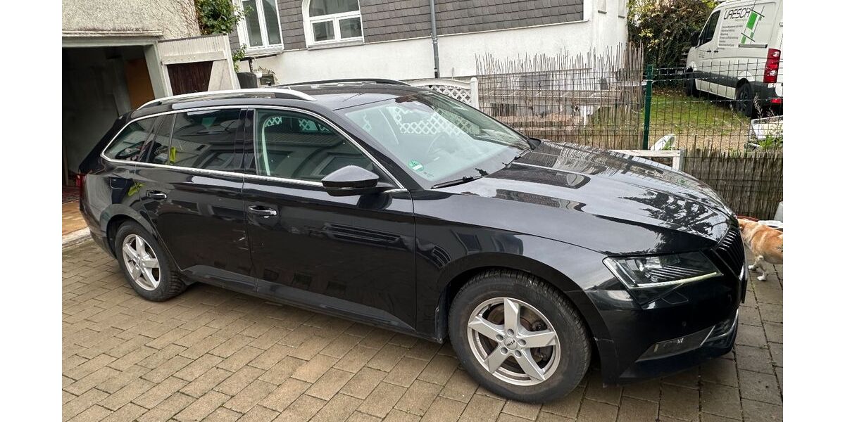 Skoda Superb 154.000 km 15.500 &euro; Oberhausen 68794