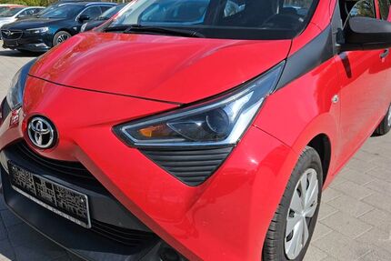 Toyota Aygo (X) 38.376 km 8.750 &euro; Lachen-Speyerdorf 67435