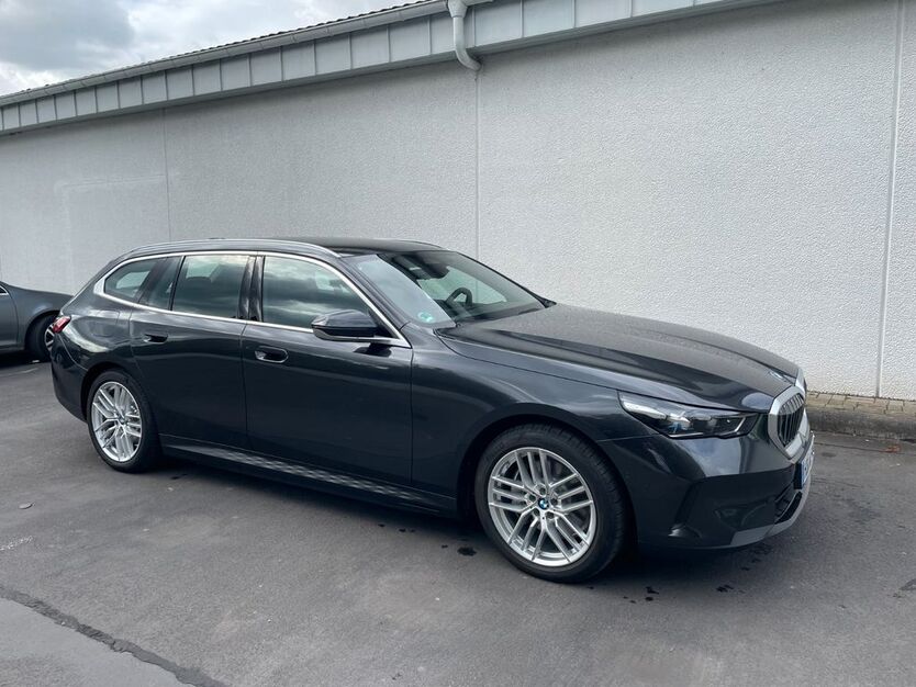 BMW i5 4.500 km 52.900 € Heidelberg 69121