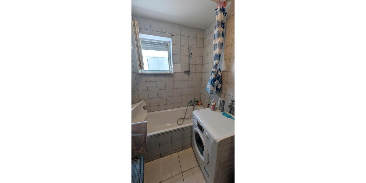 Etagenwohnung Ludwigshafen am Rhein Mundenheim - 2.5 Zimmer, 70 m&sup2;, 240.000&euro; | Angebot:25512624