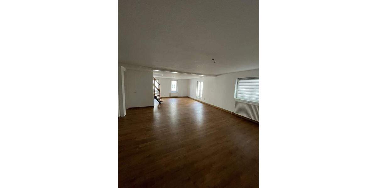 Etagenwohnung Neustadt Haardt - 4 Zimmer, 115 m&sup2;, 850&euro; | Angebot:25274377
