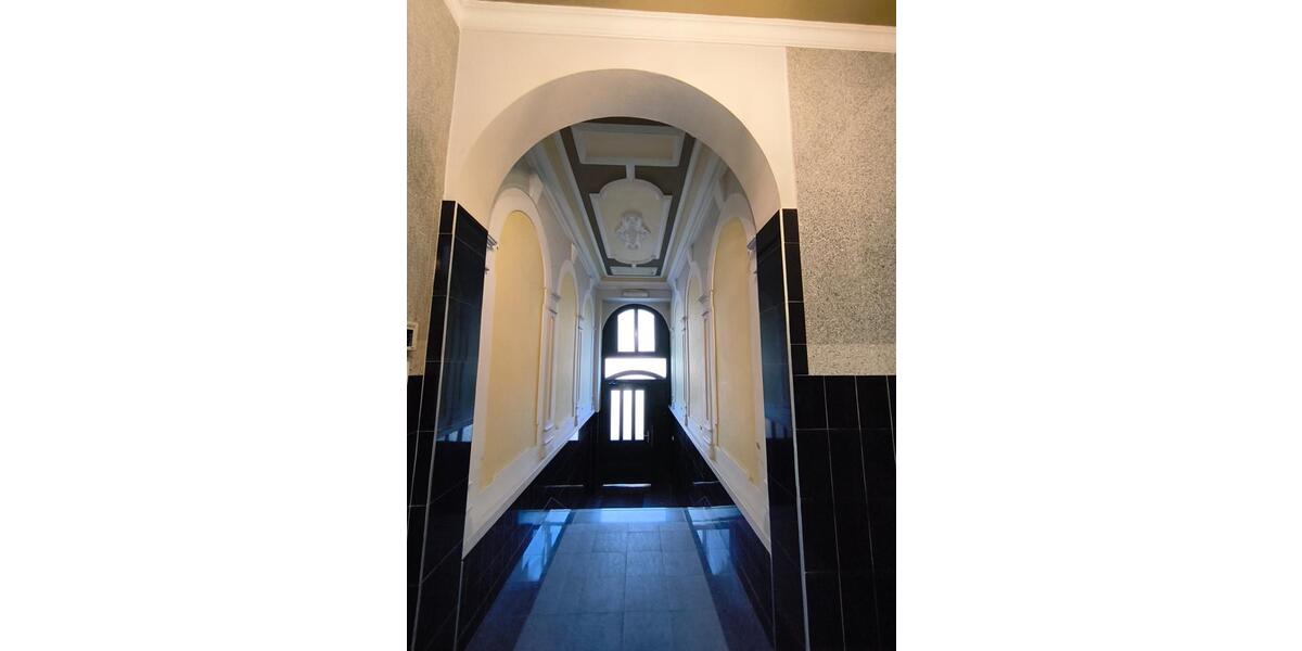 4-er-WG-geeignet! 4 12 ZKBB im Historischer Kulturdenkmal, U 6-Quadrat 4 zimmer