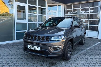 Jeep Compass 76.000 km 22.800 € Mannheim 68169