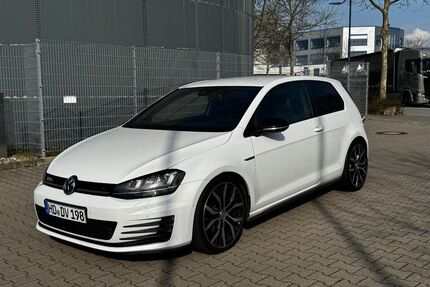 VW Golf 145.230 km 14.890 &euro; Schriesheim 69198