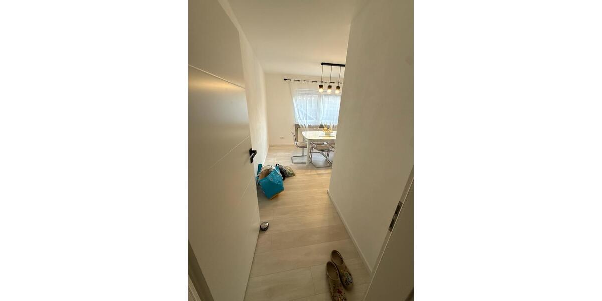 Erdgeschoßwohnung Sandhausen - 3 Zimmer, 81 m&sup2;, 1.550&euro; | Angebot:25809968