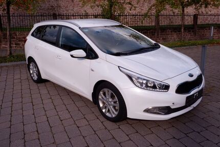 Kia ceed / Ceed 131.000 km 8.800 &euro; Heidelberg 69118