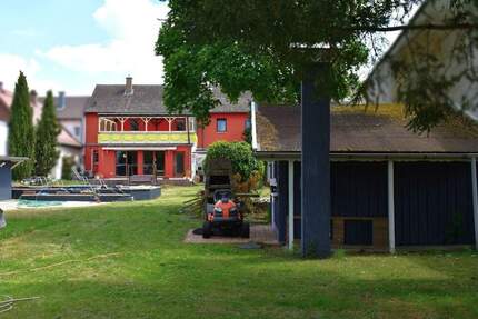 Haus Philippsburg Huttenheim - 7 Zimmer, 274 m&sup2;, 595.000&euro; | Angebot:25167775