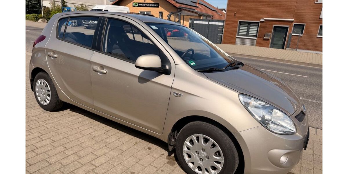 Hyundai i20 150.000 km 3.900 &euro; Worms 67551