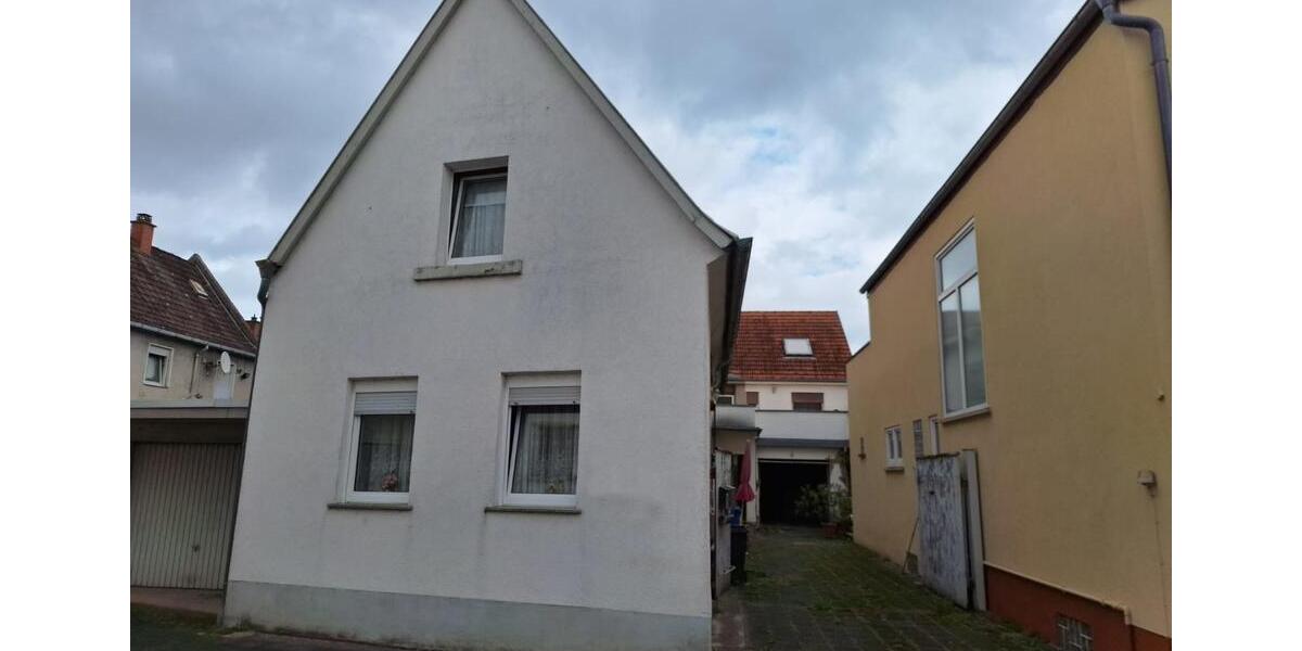 Mehrfamilienhaus, Wohnhaus Haßloch - 11 Zimmer, 321 m&sup2;, 478.000&euro; | Angebot:26238947