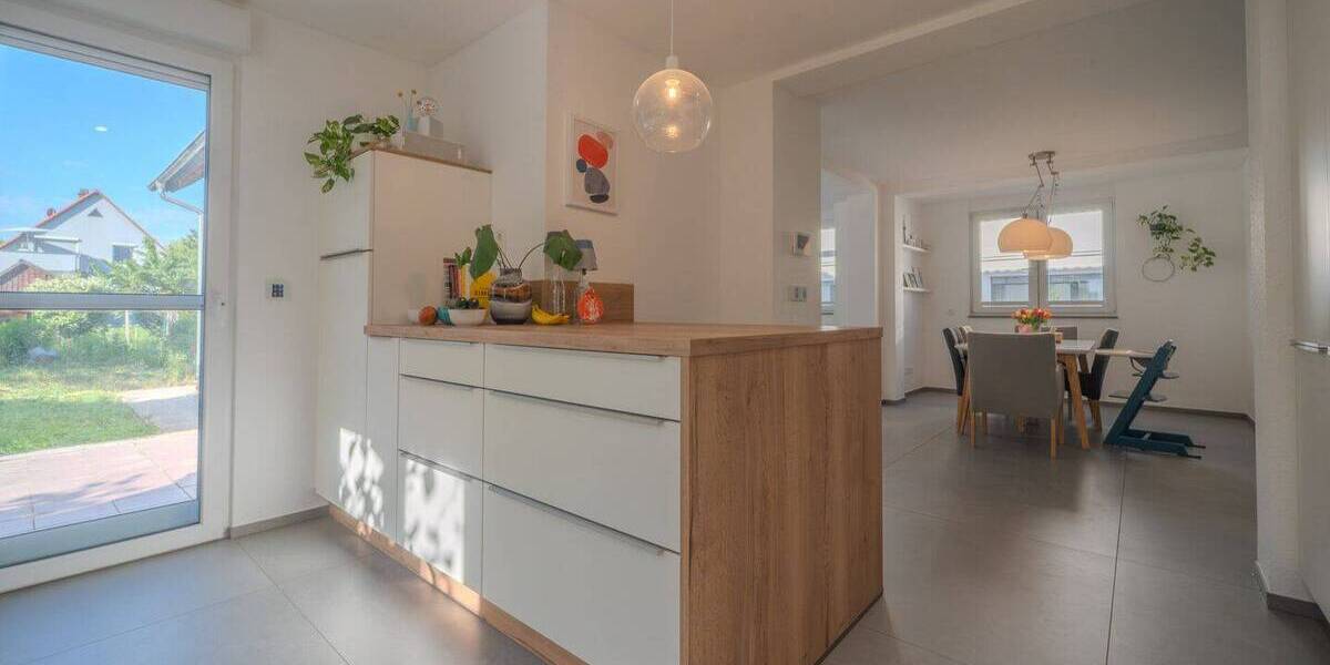 Einfamilienhaus Mannheim / Neuostheim/Neuhermsheim Neuhermsheim - 7 Zimmer, 264 m&sup2;, 1.090.000&euro; | Angebot:26891675