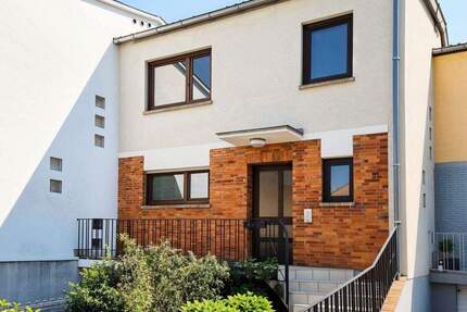 Charmantes Reihenmittelhaus mit Garage und geschütztem Garten in begehrter Lage von Sandhausen 4 zimmer