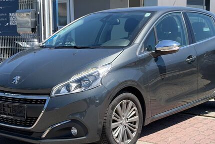 Peugeot 208 45.911 km 8.900 &euro; Hockenheim 68766