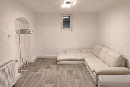 Gewerberaum für Beauty, Kosmetik, Massage, Maniküre zimmer