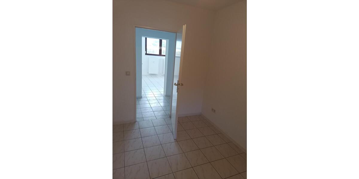 Etagenwohnung Mannheim Niederfeld - 3 Zimmer, 85 m&sup2;, 950&euro; | Angebot:25968275