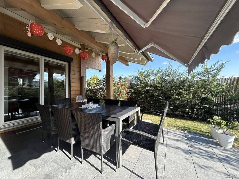 Neuwertiges Fullwood-Holzhaus (BJ 2016) mit Garten, Garage & Werkstatt in Hochdorf