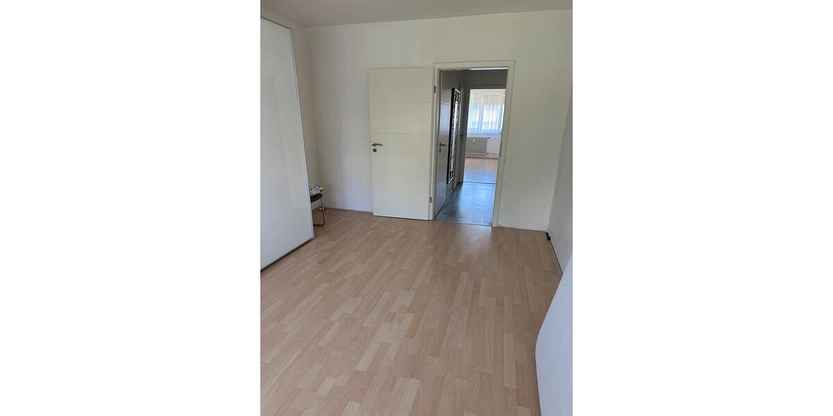 Provisionsfrei: ab Ende Januar frei,3-ZKB-Wohnung in Mannheim 3 zimmer