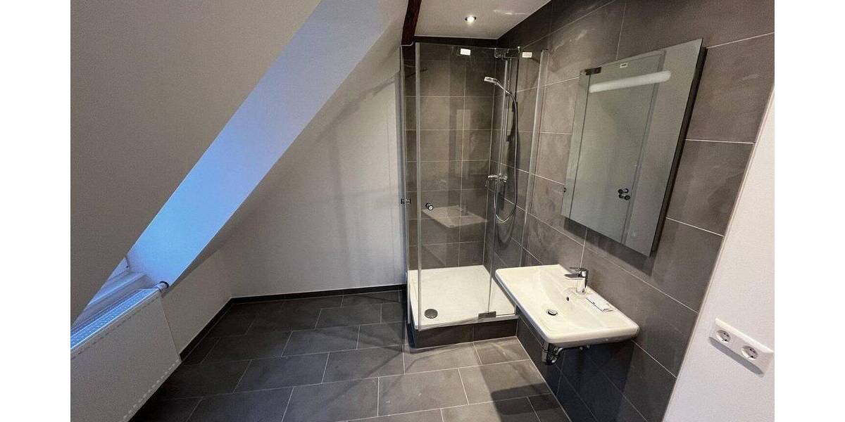 Etagenwohnung Schwetzingen Oststadt - 2 Zimmer, 75 m&sup2;, 1.050&euro; | Angebot:26791136