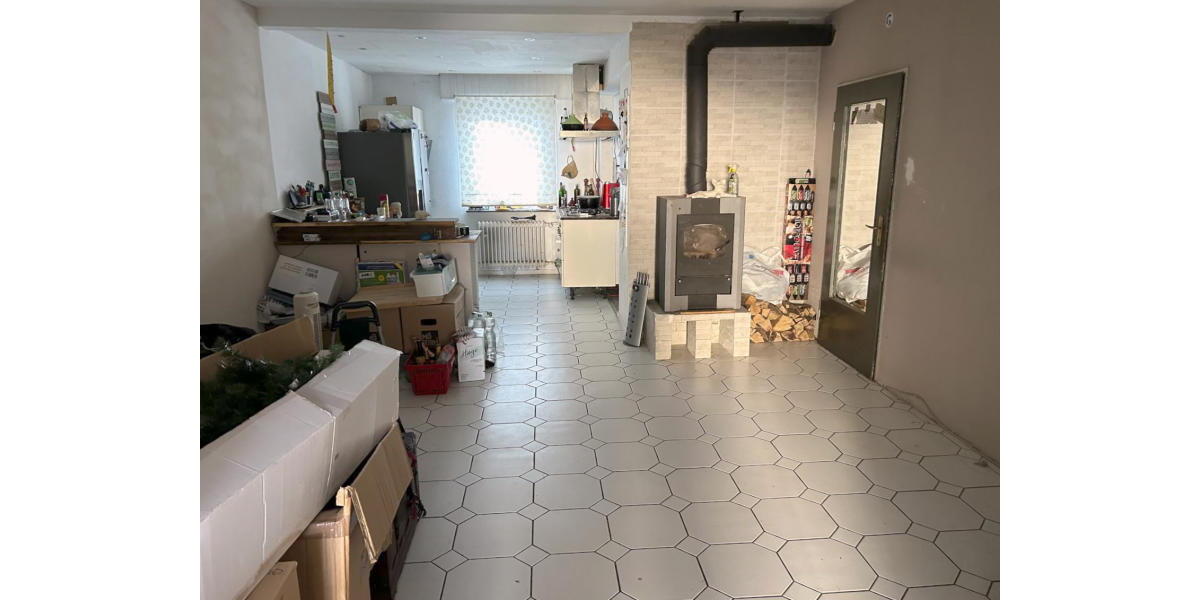 ObjNr:19593 - Haus sucht geschickten Handwerker - renovierungsbedürftiges RH in angenehmer Wohnlage in Hemsbach - Reihenhaus Hemsbach | Angebot:17967816