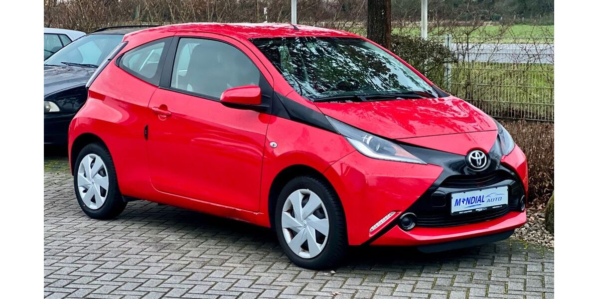 Toyota Aygo (X) 94.284 km 5.895 &euro; Lampertheim-Hüttenfeld 68623
