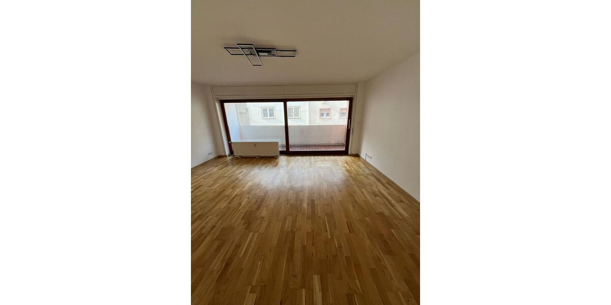 Etagenwohnung Ludwigshafen am Rhein Ludwigshafen-Hemshof - 1 Zimmer, 10 m&sup2;, 445&euro; | Angebot:26057012
