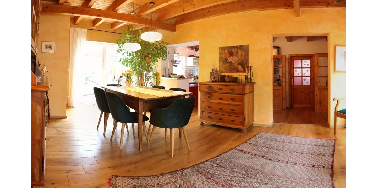 Großzügiges Einfamilienhaus mit 2 kleineren Einliegerwohnungen u. traumhaftem Garten - Einfamilienhaus Wiesloch | Angebot:27219330
