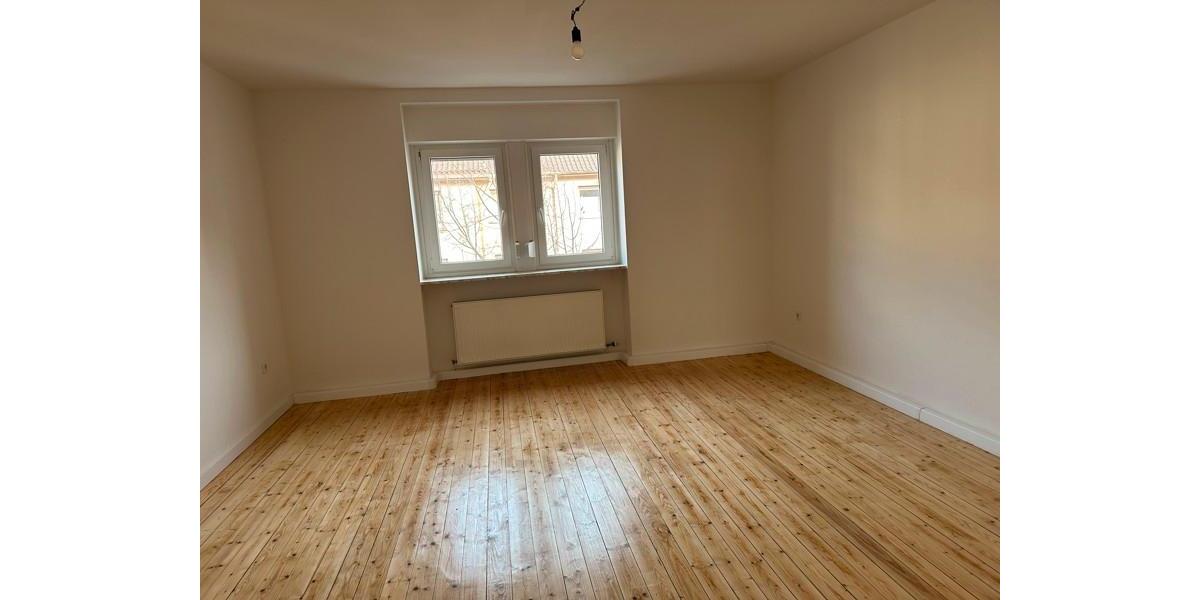 Etagenwohnung Mannheim Almenhof - 3 Zimmer, 90 m&sup2;, 1.035&euro; | Angebot:25756686