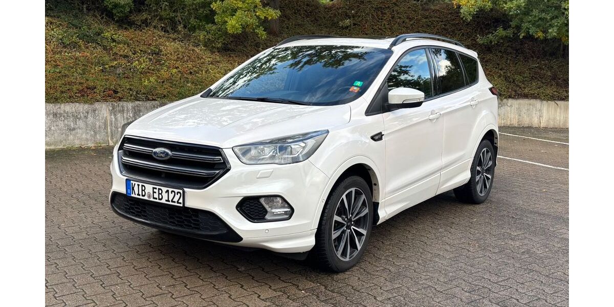 Ford Kuga 146.000 km 15.920 &euro; Eisenberg 67304