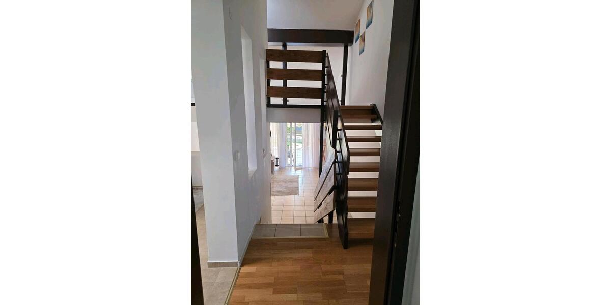 Doppelhaushälfte Neckargemünd - 5 Zimmer, 163 m&sup2;, 2.100&euro; | Angebot:24769704