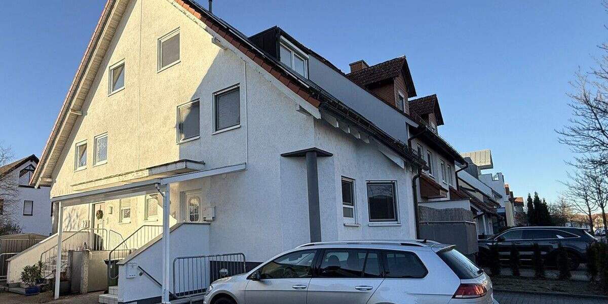 Schöne Doppelhaushälfte mit ELW, Dachstudio, kl. Terrasse, 2 Stellplätzen Photovoltaik + vielem mehr 5 zimmer