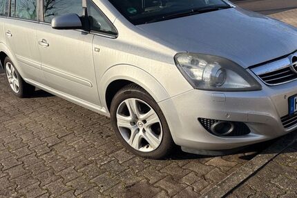 Opel Zafira 176.040 km 4.990 &euro; Ketsch 68775