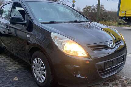 Hyundai i20 171.000 km 2.400 &euro; Hockenheim 68766