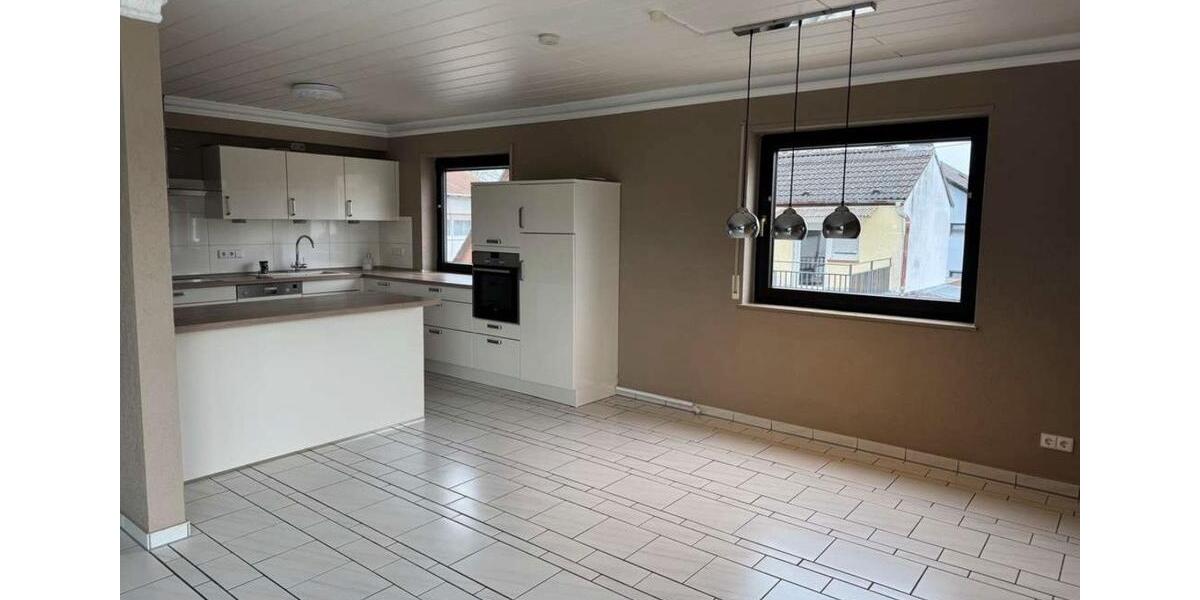 Maisonettenwohnung Ludwigshafen am Rhein Edigheim - 5 Zimmer, 130 m&sup2;, 1.850&euro; | Angebot:25655461