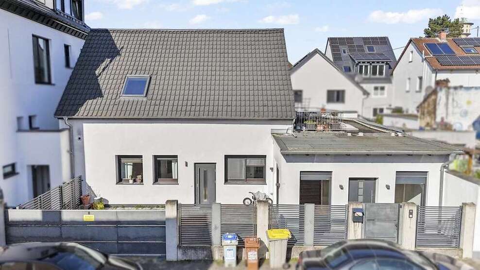 Haus zum Kaufen in Mannheim Wallstadt 639.000 € 176 m²