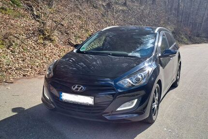 Hyundai i30 79.017 km 7.650 &euro; mannheim 68309