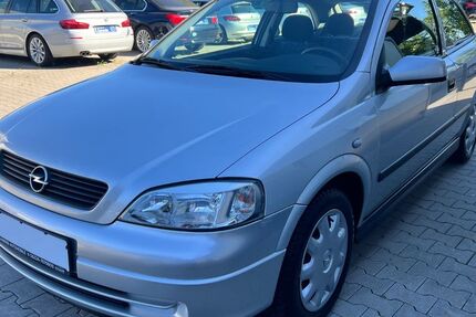 Opel Astra 28.486 km 3.899 &euro; Leimen(Heidelberg) 69181