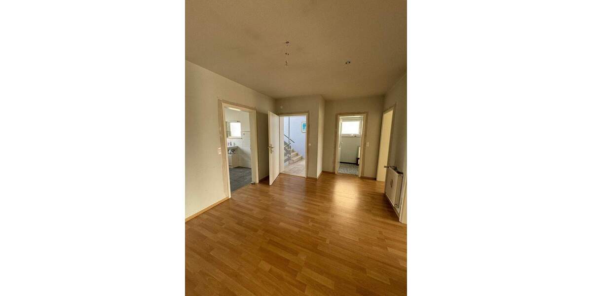 Büro,- Gewerbeetage in gepflegter Wohngegend von Waghäusel-Kirrlach 3 zimmer