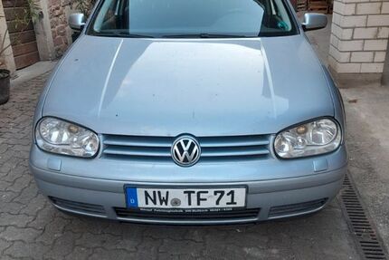 VW Golf 251.000 km 1.100 &euro; Neustadt/Wstr. 67433