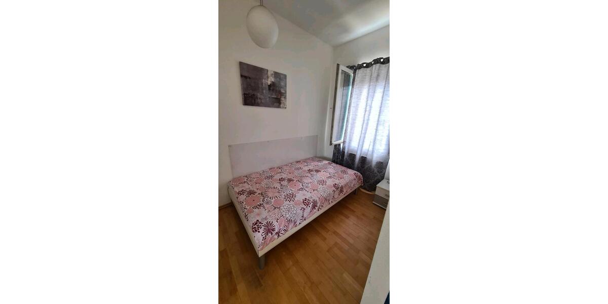 Erdgeschoßwohnung Brühl - 1.5 Zimmer, 31 m&sup2;, 600&euro; | Angebot:26248938