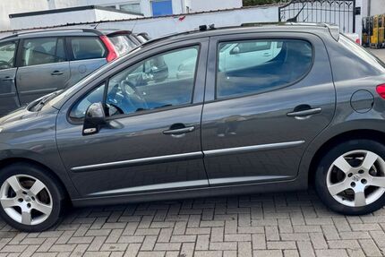 Peugeot 207 117.000 km 3.490 &euro; Worms 67551