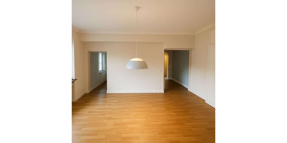 Etagenwohnung Heidelberg Neuenheim - 4 Zimmer, 130 m&sup2;, 2.750&euro; | Angebot:25146635