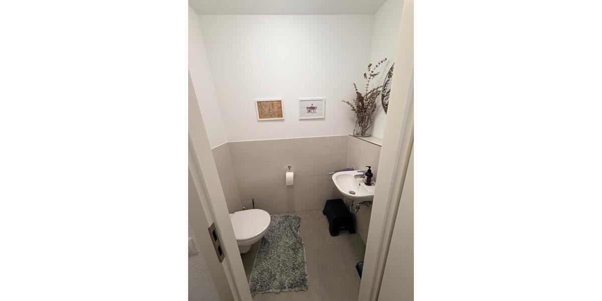 Erdgeschoßwohnung Gernsheim - 3 Zimmer, 92 m&sup2;, 1.100&euro; | Angebot:26232484