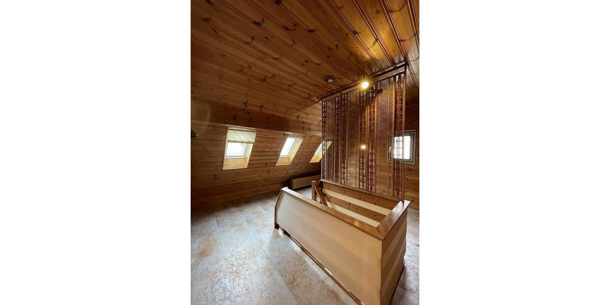 Etagenwohnung Neustadt Haardt - 4 Zimmer, 115 m&sup2;, 850&euro; | Angebot:25274377