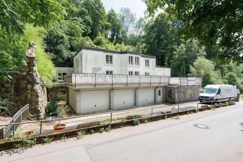Haus zum Kaufen in Weinheim 630.000 € 454 m²
