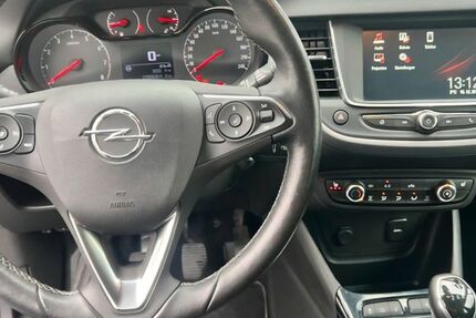 Opel Crossland (X) 99.500 km 8.999 &euro; Mannheim 68219