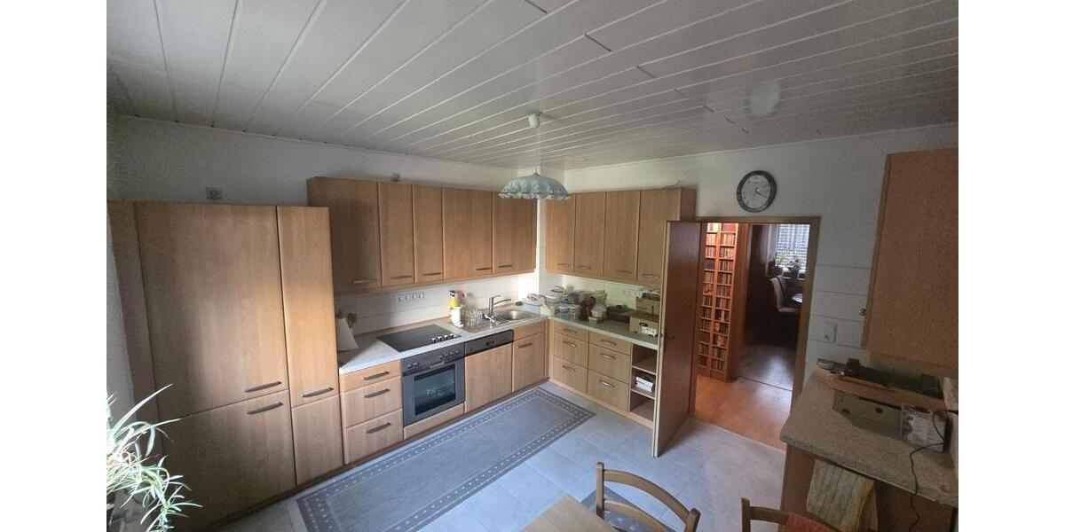 Erdgeschoßwohnung Brühl - 3 Zimmer, 82 m&sup2;, 950&euro; | Angebot:26250415